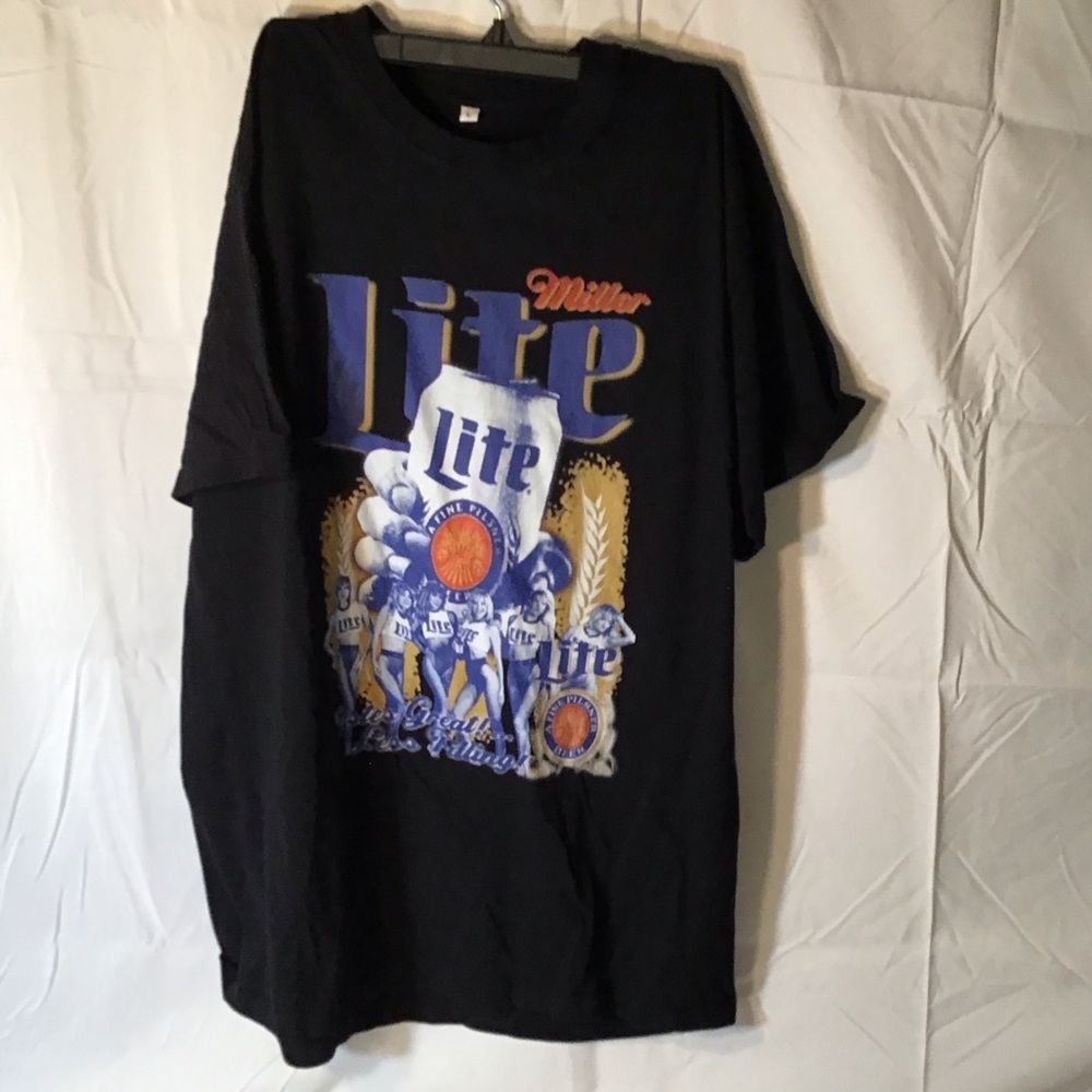 Black Short Sleeve Tee